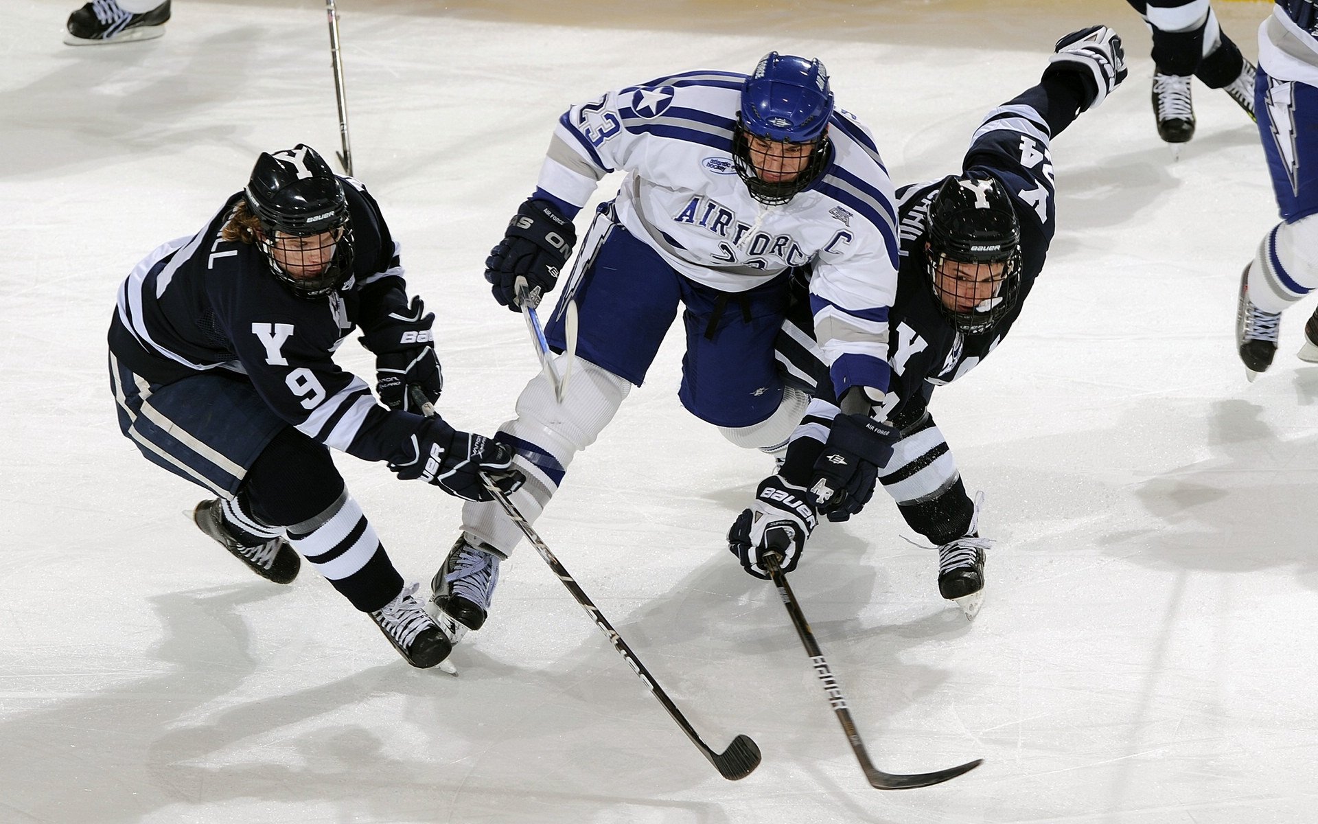 爱游戏电竞官网-中国足球青训机构建立家长教育培训体系，中国足球青训补偿及培训费
