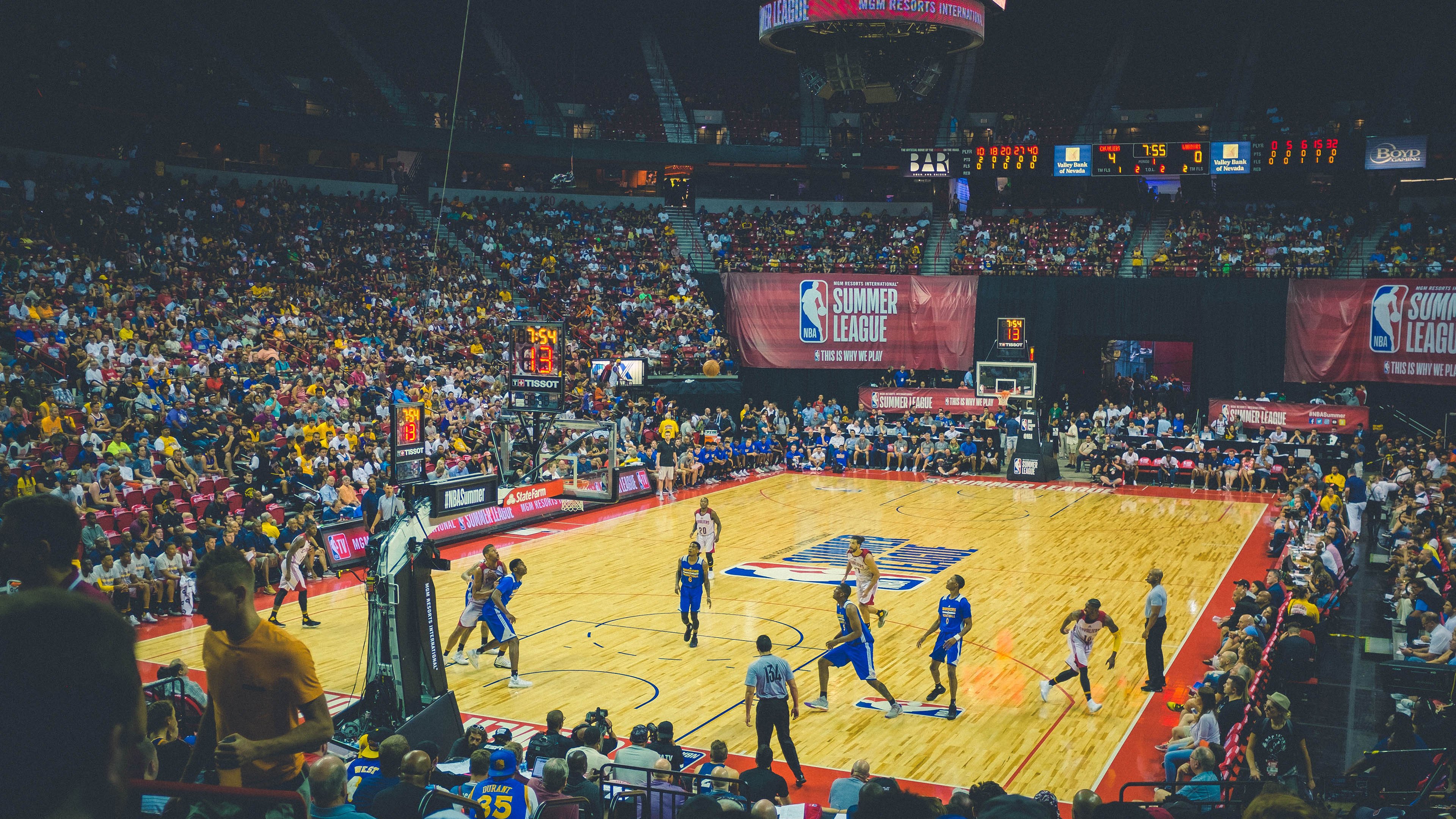 高校篮球推广科学营养指导保障运动员健康,高校篮球现状